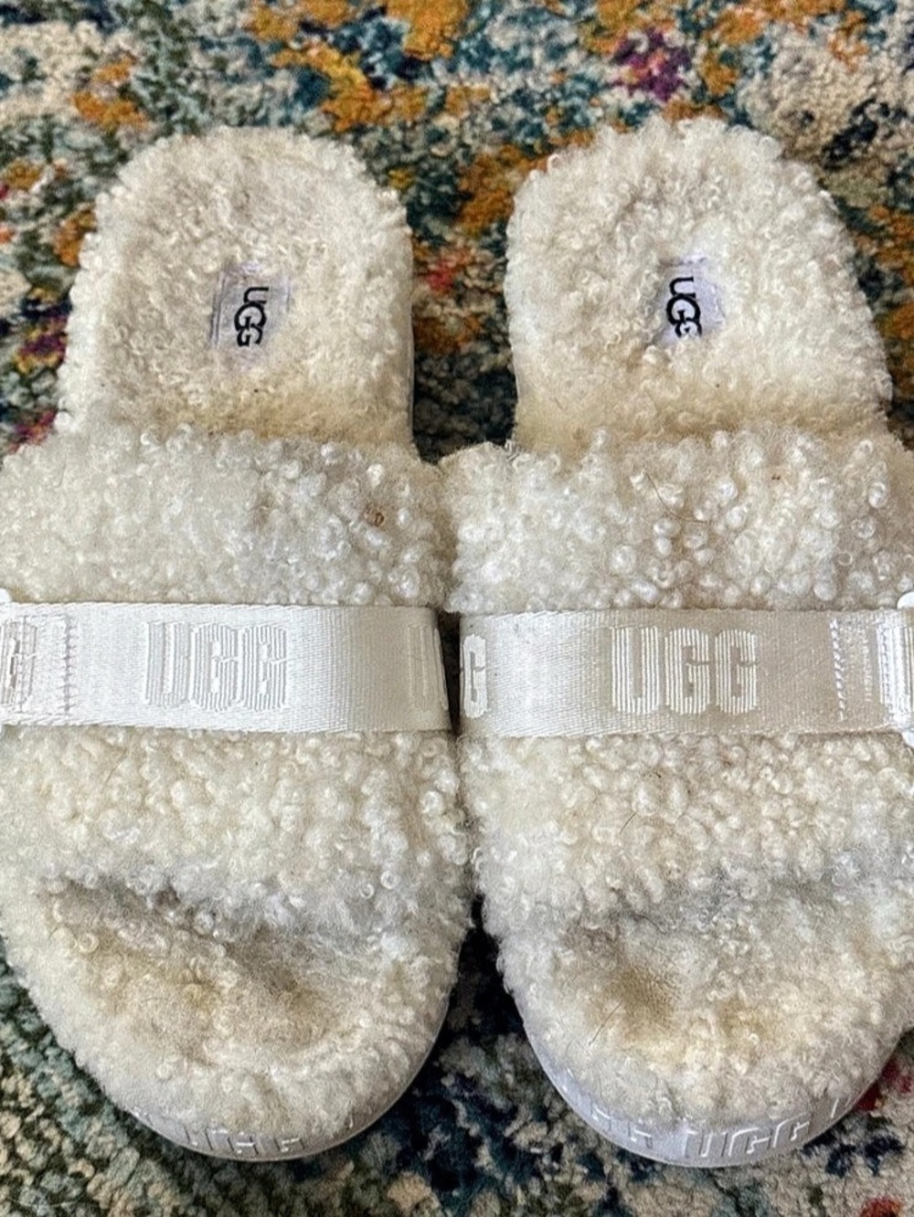 UGG Fluffita Slide Shearling Sandals in Cream Like New